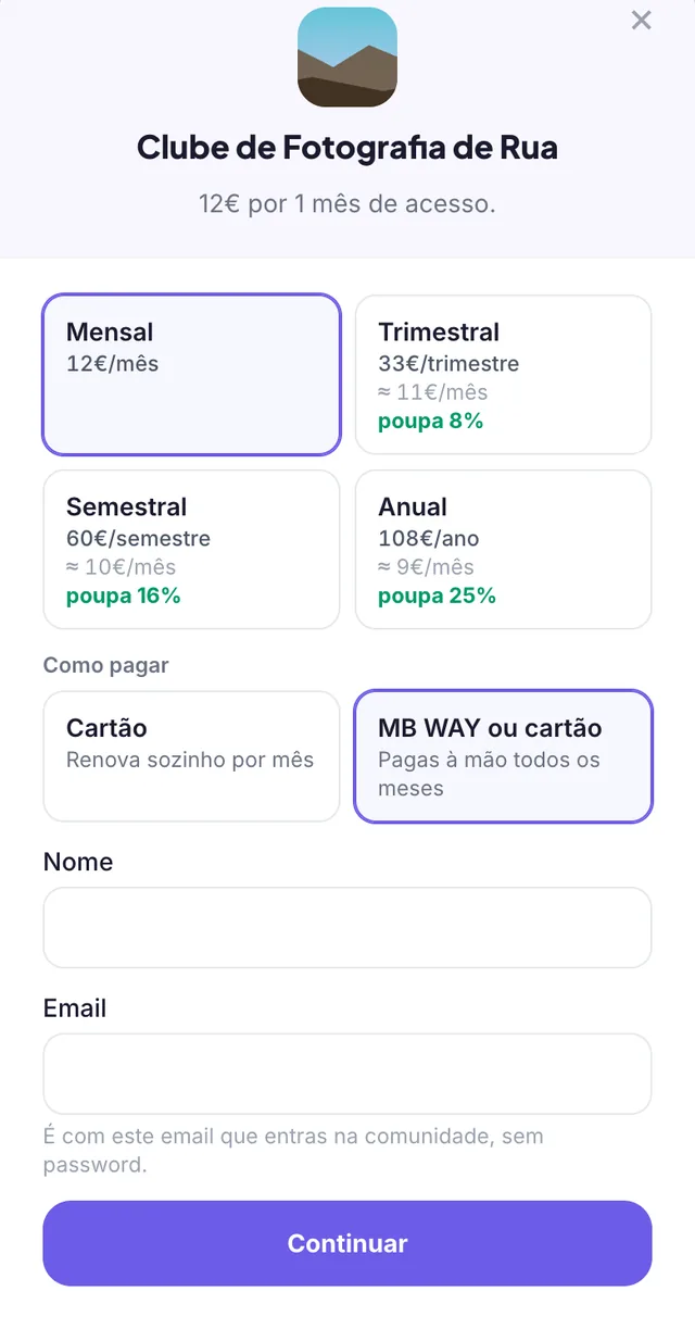 Checkout de uma comunidade na Shelf: o membro escolhe o período e paga com cartão, que renova sozinho, ou com MB WAY